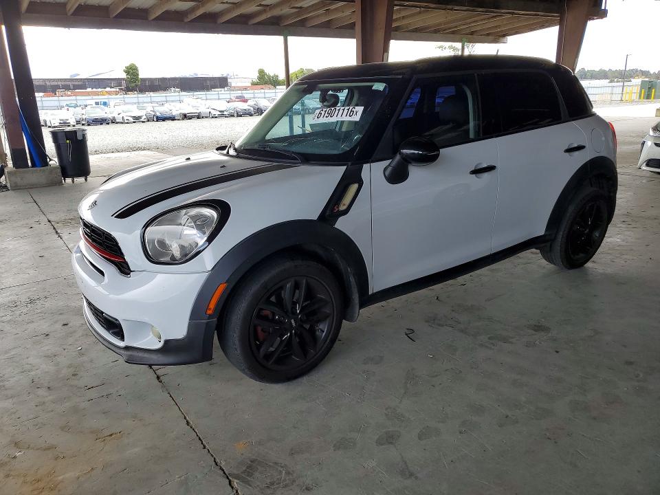 2014 Mini Cooper VIN WMWZC3C50EWP27924 COPART salvage auction — MINOR DENT/SCRATCHES, CA - DLR/DIS/EXP ONLY SALVAGE TITLE, sold $800 on 2026-08-07 (photo 1)