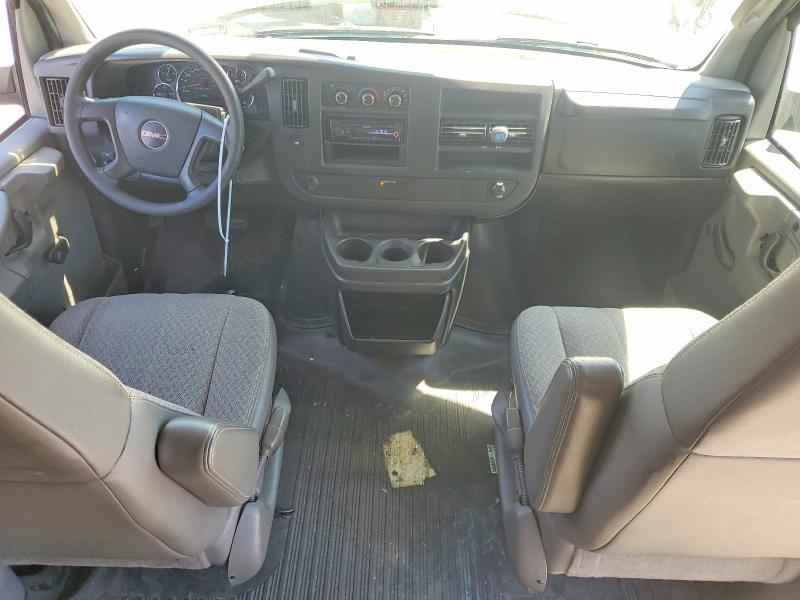 2008 Gmc Savana VIN 1GTFG15X781124712 COPART salvage auction — REAR END, CA - SALVAGE CERTIFICATE, sold $175 on 2026-07-29 (photo 8)
