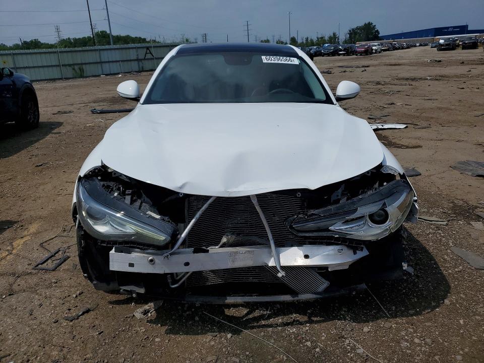 2018 Alfa romeo Giulia VIN ZARFAEDN4J7597226 COPART salvage auction — FRONT END, Mi - Cert Of Title-Rebuilt Salvage, sold $2,300 on 2026-07-31 (photo 5)