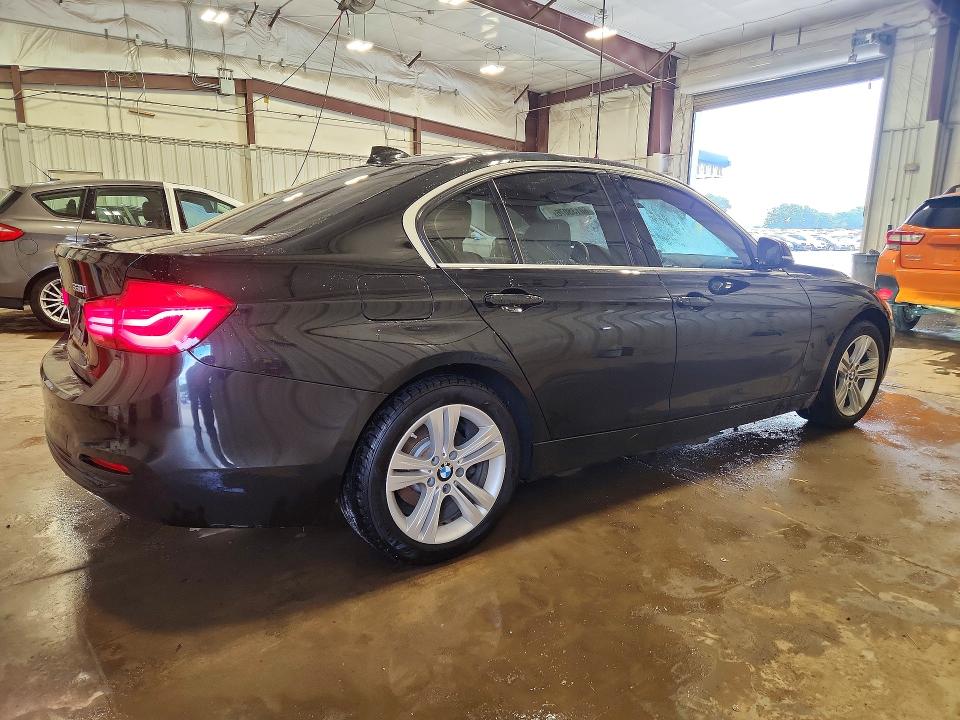 2017 BMW 3er VIN WBA8B9G52HNU09079 COPART salvage auction — FRONT END, Wi - Junked Vehicle Bill Of Sale, sold $4,500 on 2026-08-13 (photo 3)