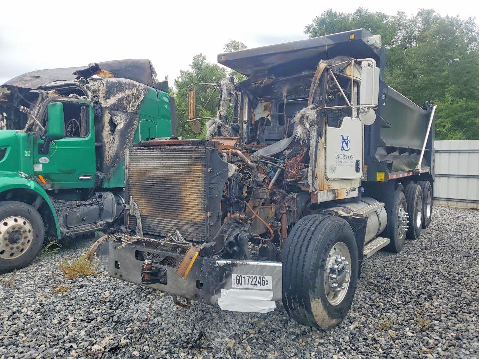 2017 Kenworth Construction VIN 1NKDX4EXXHJ164838 — COPART salvage auction photo