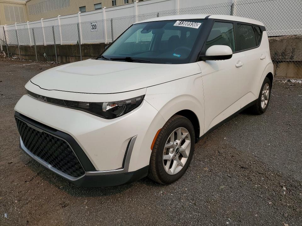 2023 Kia Soul VIN KNDJ23AU5P7852363 COPART salvage auction — FRONT END, AZ - CERTIFICATE OF TITLE, sold $4,450 on 2026-07-27 (photo 1)
