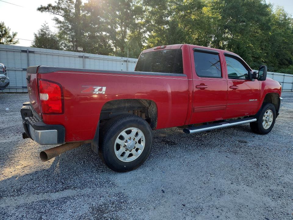 2013 Chevrolet Silverado 3500 VIN 1GC4K1E81DF138097 COPART salvage auction — MINOR DENT/SCRATCHES, Ga - Certificate Of Title, sold $2,600 on 2026-08-01 (photo 3)