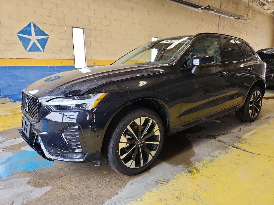 2026 Volvo Xc60 VIN YV4M12RC4T1471085 COPART salvage auction — FRONT END, Il - Certificate Of Title, sold $16,700 on 2026-08-05 (photo 1)