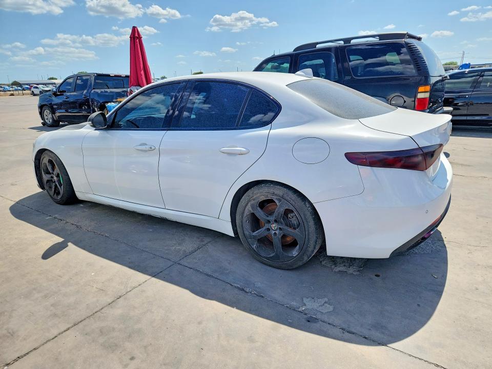 2018 Alfa romeo Giulia VIN ZARFAEBN8J7566032 COPART salvage auction — FRONT END, Tx - Certificate Of Title, sold $3,650 on 2026-07-30 (photo 2)