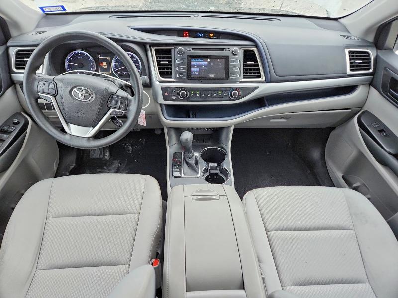 2018 Toyota Highlander VIN 5TDZZRFH6JS266720 COPART salvage auction — SIDE, TX - SALVAGE VEHICLE TITLE, sold $7,100 on 2026-07-23 (photo 8)
