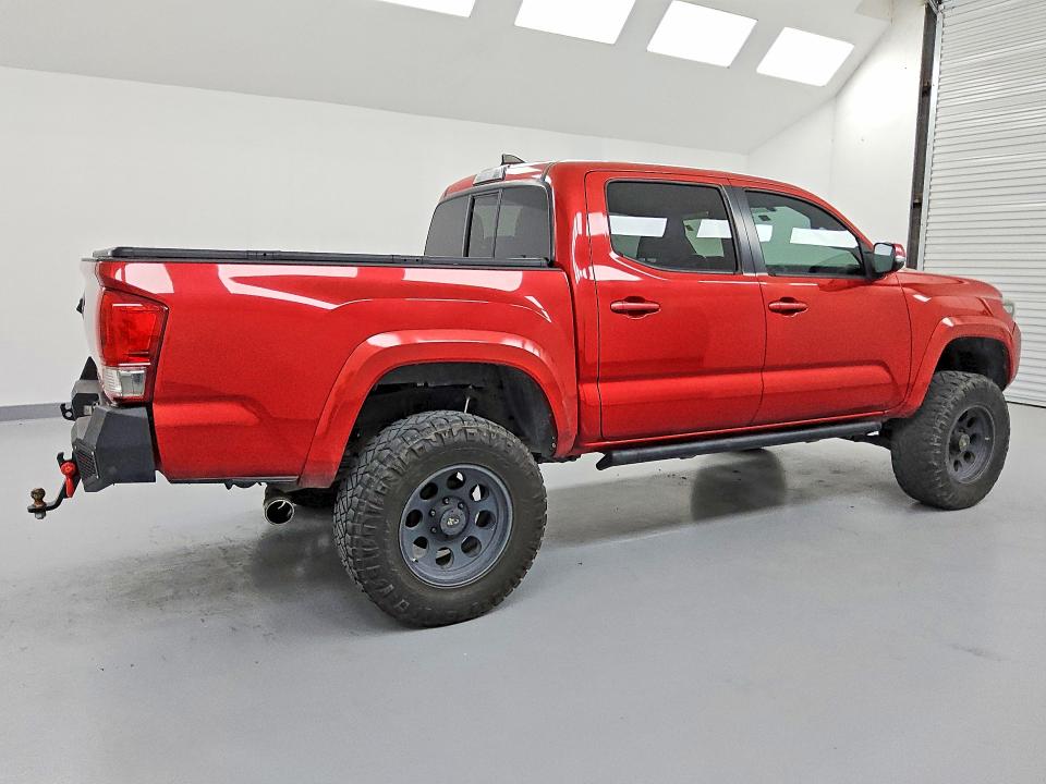 2016 Toyota Tacoma VIN 3TMAZ5CN5GM013963 COPART salvage auction — MINOR DENT/SCRATCHES, Tx - Certificate Of Title, sold $15,200 on 2026-07-30 (photo 3)