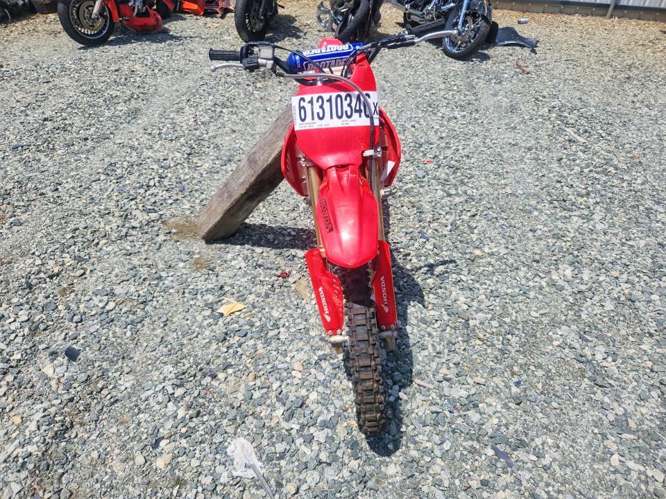 2024 Honda Crf VIN JH2KE03C6RK600093 COPART salvage auction — VANDALISM, Nc - Salvage Certificate Of Title, sold $2,200 on 2026-07-23 (photo 2)
