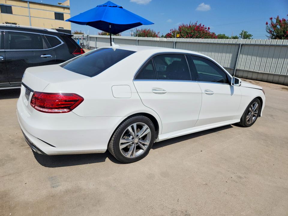 2015 Mercedes-benz E-klasse VIN WDDHF5KB6FB122958 COPART salvage auction — REAR END, Tx - Salvage Vehicle Title, sold $675 on 2026-07-27 (photo 3)