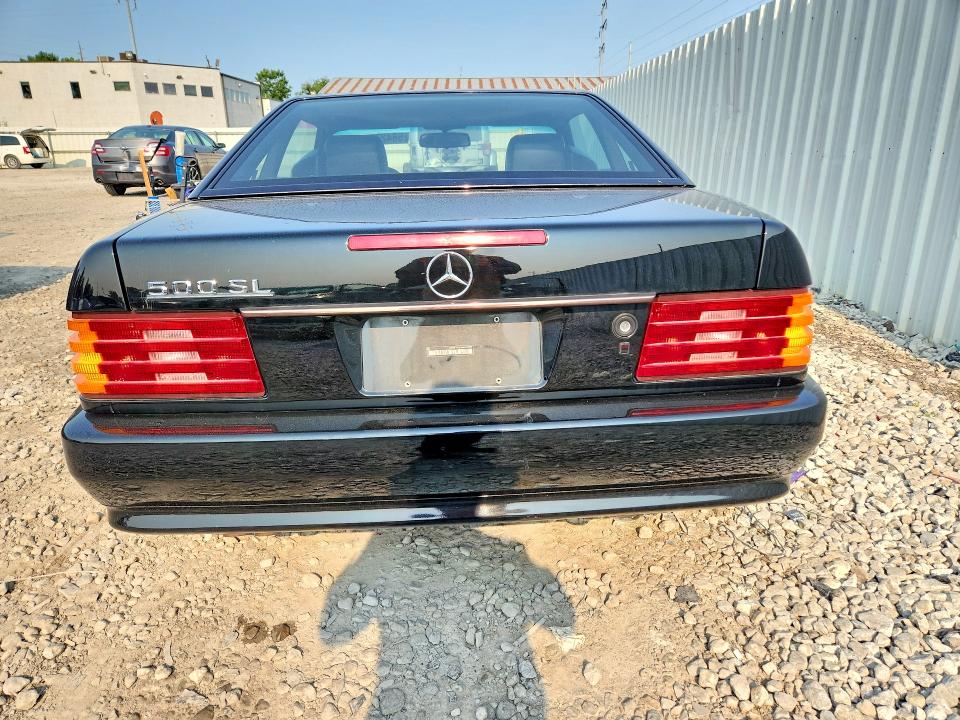 1991 Mercedes-benz Sl-klasse VIN WDBFA66E4MF030391 COPART salvage auction — MINOR DENT/SCRATCHES, Oh - Certificate Of Title, sold $7,200 on 2026-08-11 (photo 6)