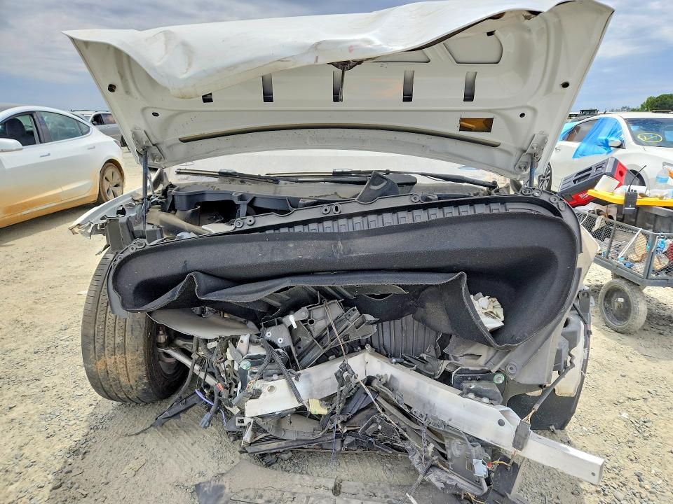 2024 Tesla Model x VIN 7SAXCBE58RF440202 COPART salvage auction — FRONT END, CA - SALVAGE CERTIFICATE, sold $15,800 on 2026-07-23 (photo 5)