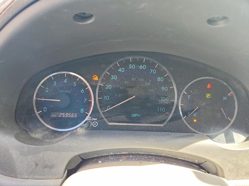 2006 Toyota Sienna VIN 5TDZA23CX6S467213 COPART salvage auction — MINOR DENT/SCRATCHES, CA - DIS/DLR/EXP ONLY CLEAN TITLE (P), sold $650 on 2026-07-27 (photo 9)