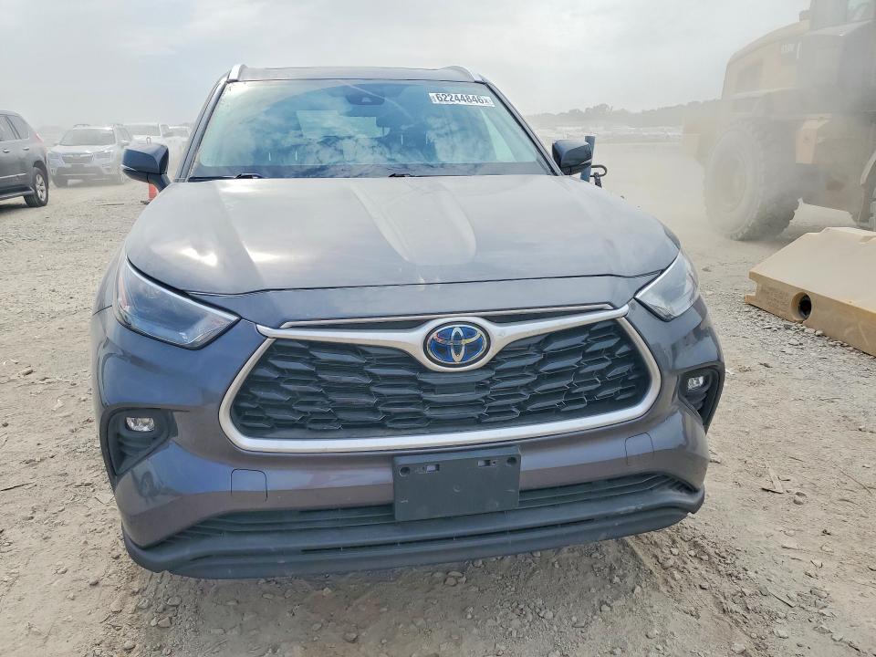 2022 Toyota Highlander VIN 5TDGBRCH5NS541886 COPART salvage auction — REAR END, KS - DEALER ONLY CLEAN TITLE, sold $100 on 2026-07-28 (photo 5)