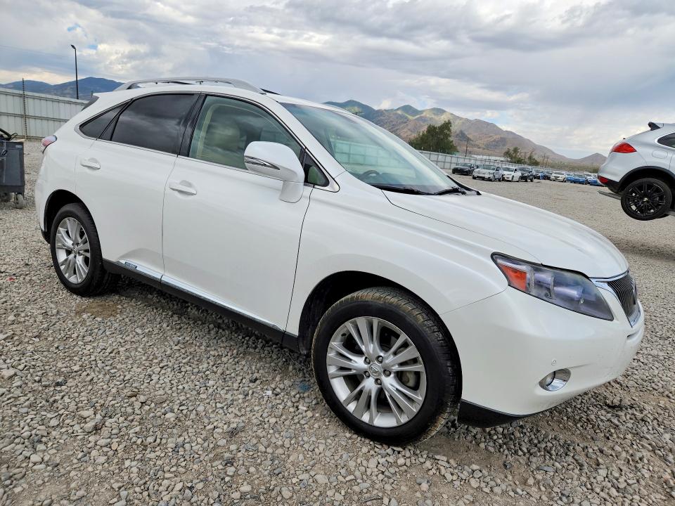 2011 Lexus Rx 450h VIN JTJBC1BA6B2033875 COPART salvage auction — MINOR DENT/SCRATCHES, UT - CERTIFICATE OF TITLE, sold $850 on 2026-07-10 (photo 4)