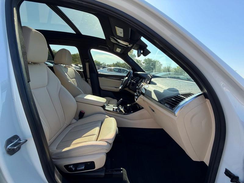 2019 BMW X3 VIN 5UXTR7C51KLF24957 COPART salvage auction — MINOR DENT/SCRATCHES, Tx - Certificate Of Title (P), sold $1,500 on 2026-07-20 (photo 5)