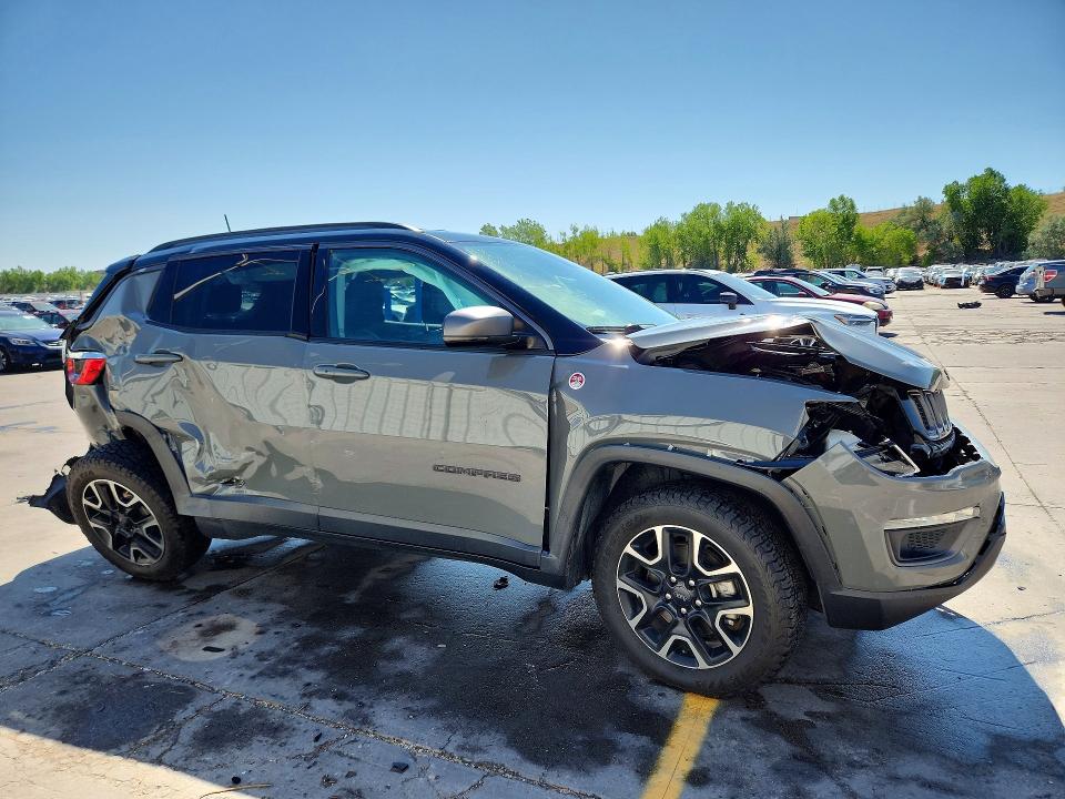 2020 Jeep Compass VIN 3C4NJDDB6LT132788 COPART salvage auction — FRONT END, Co - Public - Salvage Title, sold $975 on 2026-08-25 (photo 4)