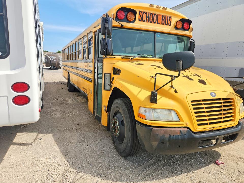 2012 Blub VIN 1BAKGCPA9CF287984 COPART salvage auction — REAR END, TX - CERTIFICATE OF TITLE, sold $2,000 on 2026-09-07 (photo 4)
