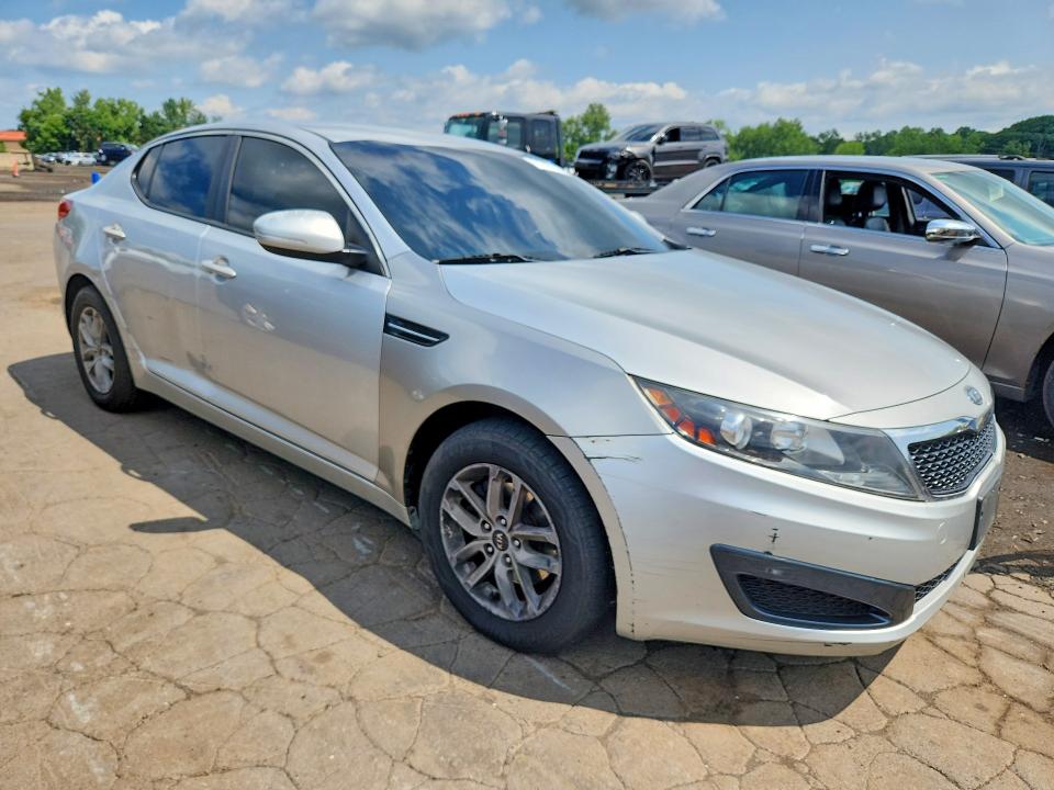 2011 Kia Optima VIN KNAGM4A74B5065152 COPART salvage auction — SIDE, Ct - Cert Of Title-Salvage, sold $450 on 2026-07-28 (photo 4)