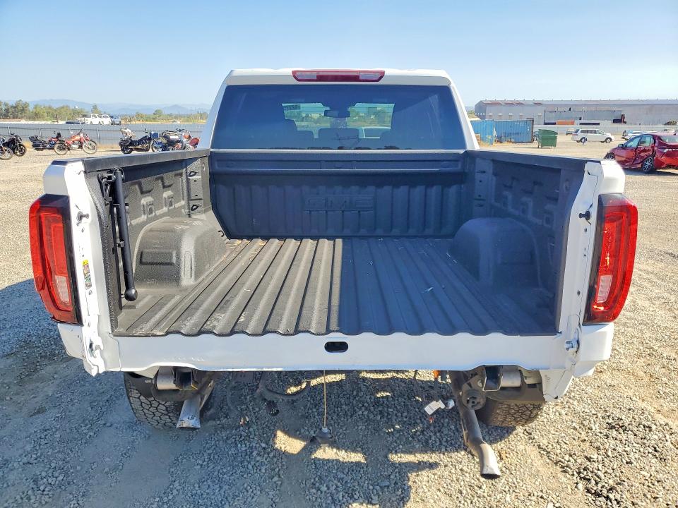 2026 Gmc SIERRA VIN 1GTUUDED5TZ122393 COPART salvage auction — REAR END, Ca - Salvage Certificate, sold $27,000 on 2026-08-21 (photo 6)
