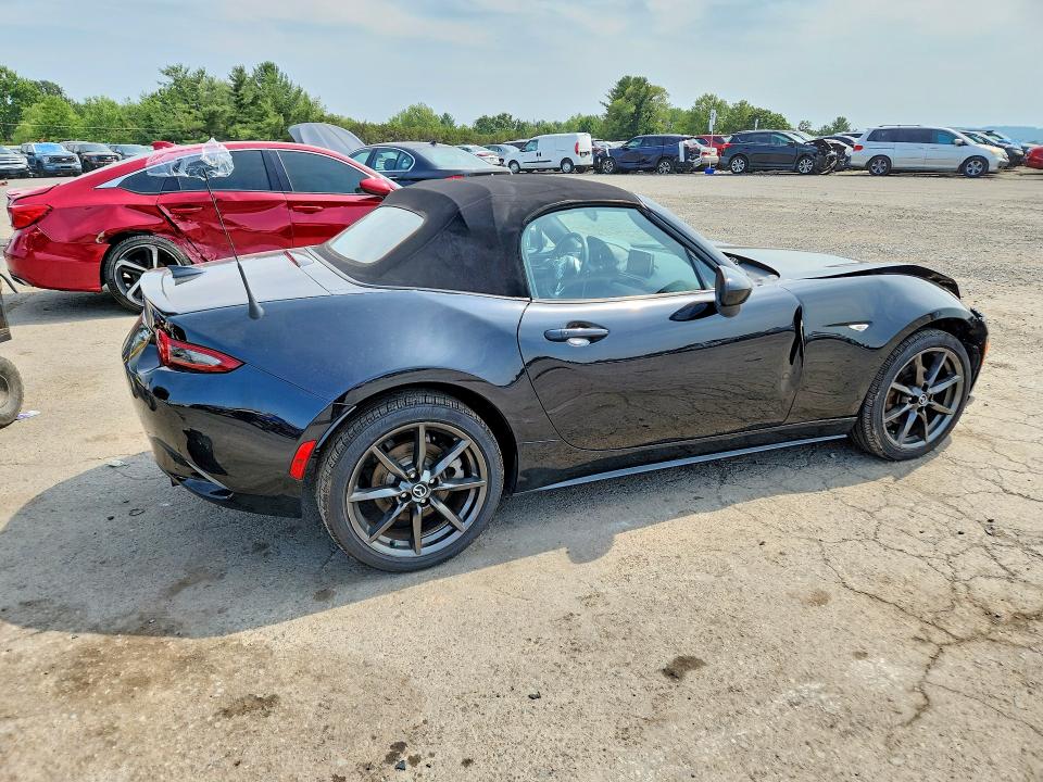 2017 Mazda Mx-5 VIN JM1NDAC73H0123344 COPART salvage auction — FRONT END, Pa - Certificate Of Salvage, sold $4,650 on 2026-07-27 (photo 3)