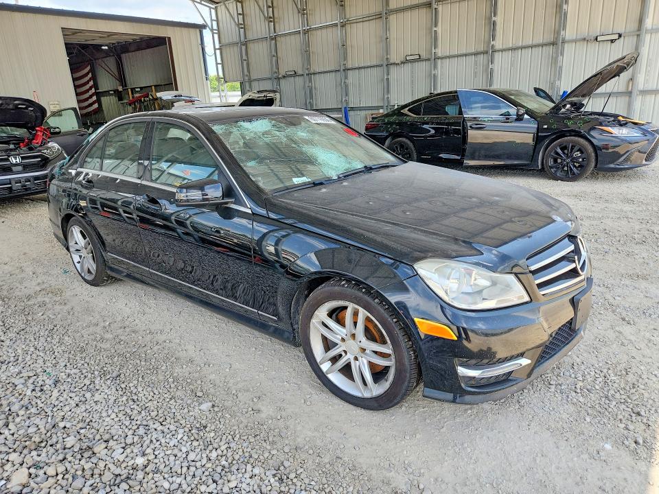 2014 Mercedes-benz C class VIN WDDGF8AB3ER312818 COPART salvage auction — HAIL, Mo - Certificate Of Title, sold $450 on 2026-07-21 (photo 4)