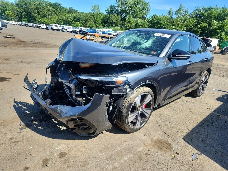 2026 Audi Sq5 VIN WA1B5AGU8T2027720 — COPART salvage auction photo