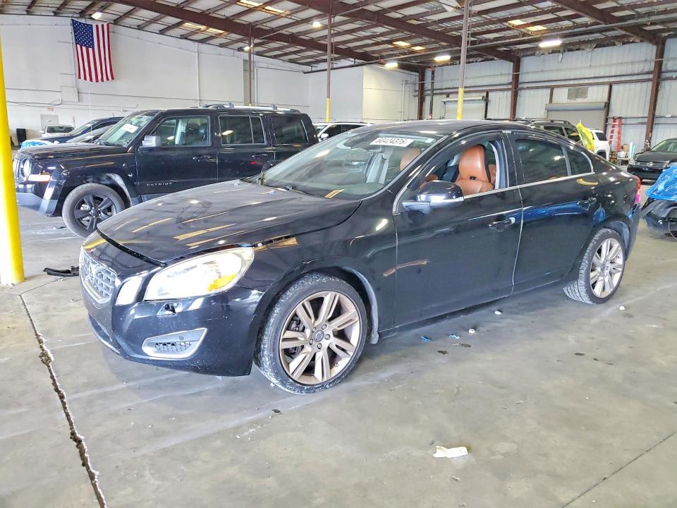 2013 Volvo S60 VIN YV1612FS2D2220000 COPART salvage auction — REAR END, Salvage Title, sold $850 on 2026-07-27 (photo 1)