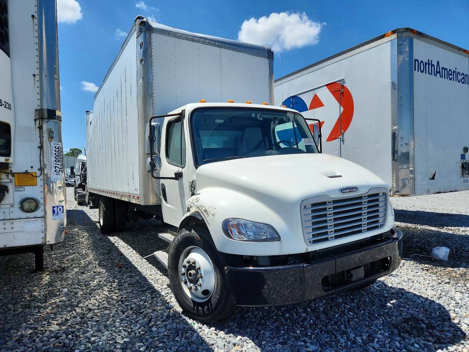 2024 Freightliner M2 VIN 3ALACXFC7RDVA3132 COPART salvage auction — REAR END, AZ - CERT OF TITLE - SALVAGE, sold $11,500 on 2026-08-06 (photo 4)