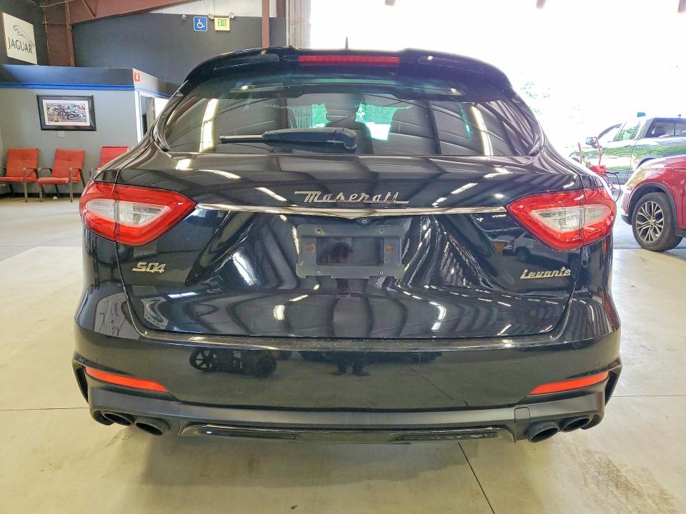 2019 Maserati Levante VIN ZN661YUS2KX314937 COPART salvage auction — MINOR DENT/SCRATCHES, In - Certificate Of Title, sold $11,900 on 2026-07-27 (photo 6)