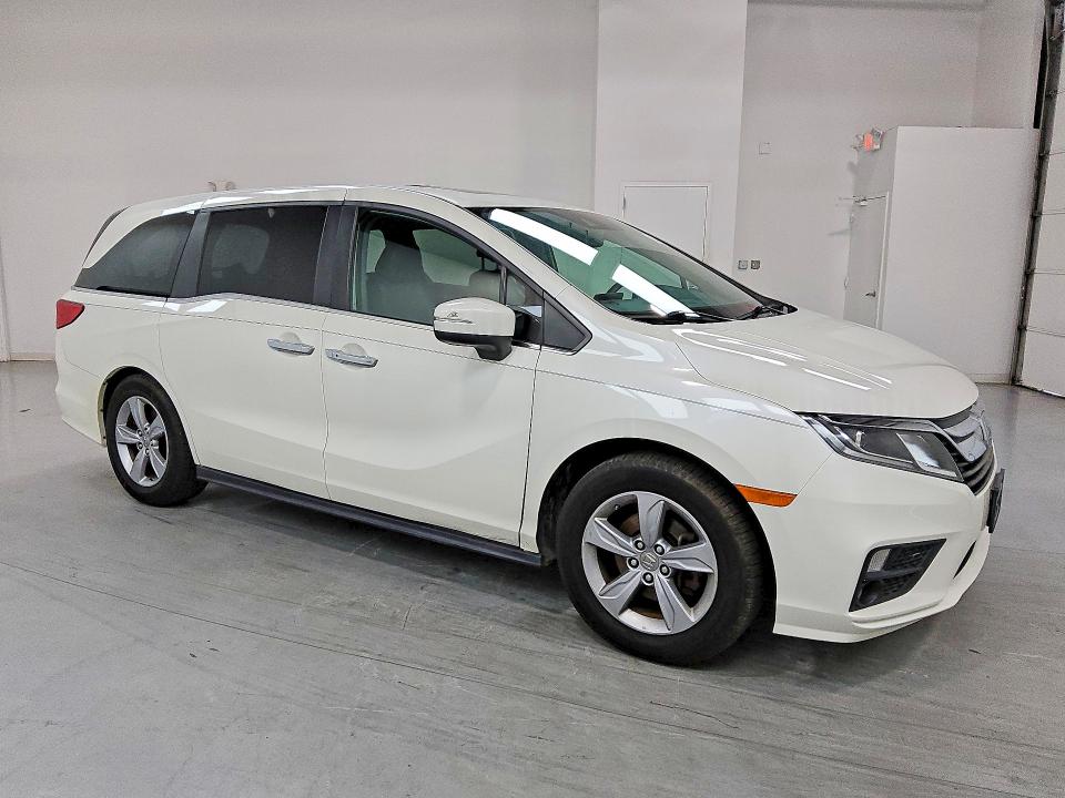 2019 Honda Odyssey VIN 5FNRL6H75KB053297 COPART salvage auction — MINOR DENT/SCRATCHES, IN - CERTIFICATE OF TITLE, sold $16,200 on 2026-09-03 (photo 4)