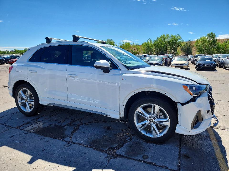 2022 Audi Q3 VIN WA1DECF36N1145366 COPART salvage auction — FRONT END, Co - Salvage Title, sold $10,100 on 2026-08-17 (photo 4)