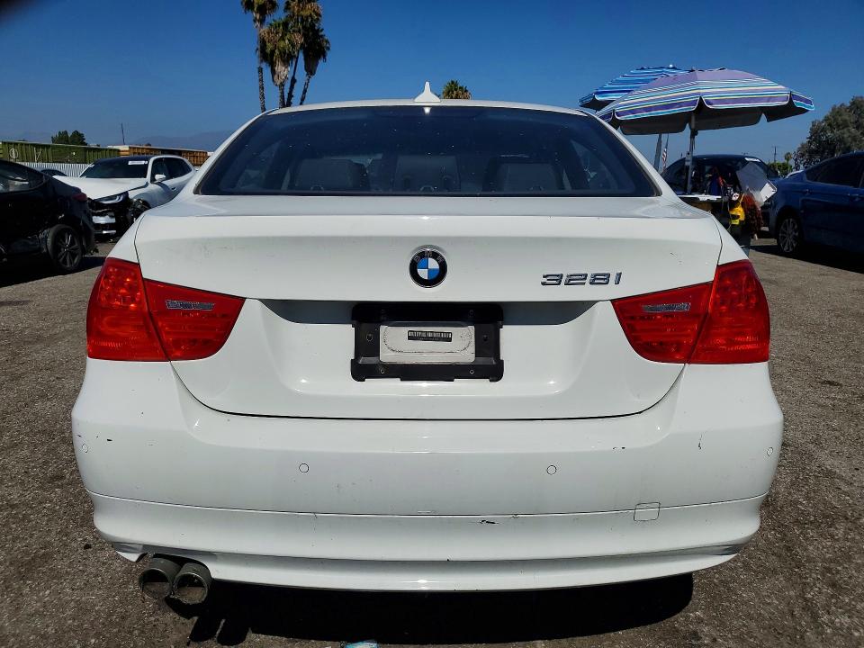 2009 BMW 3 series VIN WBAPH57589NL80241 COPART salvage auction — MINOR DENT/SCRATCHES, CA - DIS/DLR/EXP APP FOR DUP CLEAN, sold $2,000 on 2026-07-17 (photo 6)