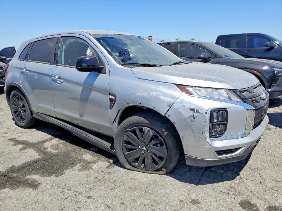 2026 Mitsubishi Outlander VIN JA4ARUAU7TU011300 COPART salvage auction — FRONT END, Fl - Cert Of Title Slvg Rebuildable (P), sold $5,000 on 2026-07-30 (photo 4)