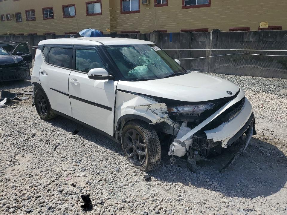 2021 Kia Soul VIN KNDJ23AU2M7124950 COPART salvage auction — FRONT END, Fl - Certificate Of Destruction, sold $1,650 on 2026-07-31 (photo 4)