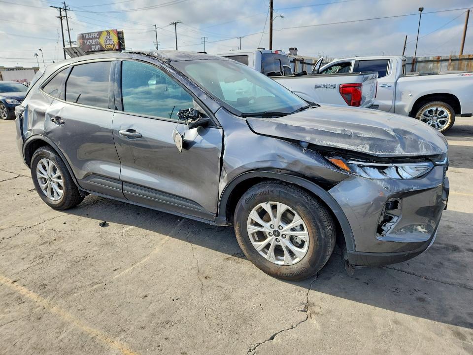 2025 Ford Escape VIN 1FMCU9GNXSUB19947 COPART salvage auction — ROLLOVER, Fl - Cert Of Title Slvg Rebuildable, sold $3,800 on 2026-09-21 (photo 4)