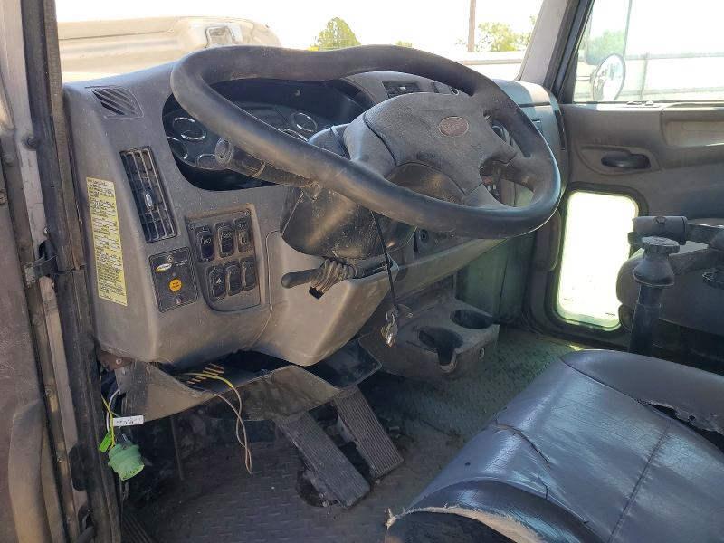 2017 Peterbilt 337 VIN 2NP2HJ7X2HM435345 COPART salvage auction — FRONT END, TX - CERTIFICATE OF TITLE, sold $15,200 on 2026-09-29 (photo 8)