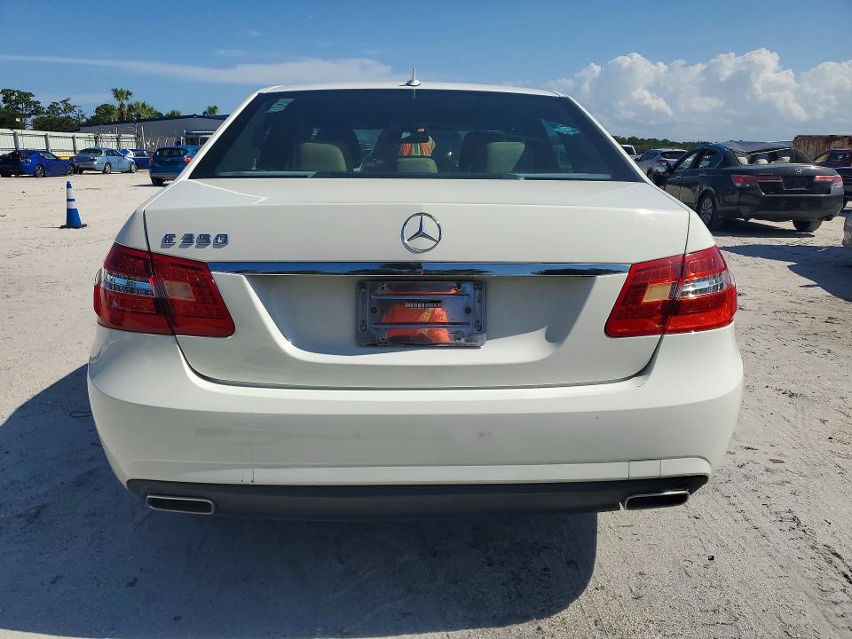 2010 Mercedes-benz E-klasse VIN WDDHF5GB0AA074123 COPART salvage auction — SIDE, Fl - Cert Of Title Slvg Rebuildable, sold $2,100 on 2026-08-05 (photo 6)