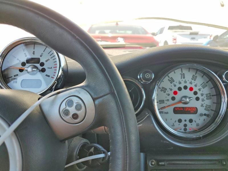 2006 Mini Cooper VIN WMWRH33566TF89054 COPART salvage auction — FRONT END, CA - SALVAGE CERTIFICATE, sold $575 on 2026-08-10 (photo 9)
