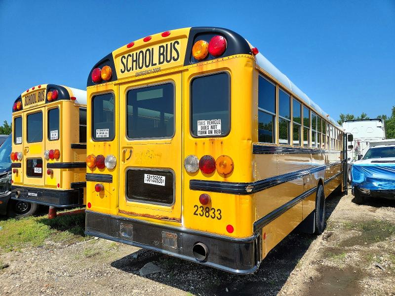 2013 Ic VIN 4DRBUSKN3DB300090 COPART salvage auction — NORMAL WEAR, Il - Certificate Of Title, sold $2,050 on 2026-10-06 (photo 4)