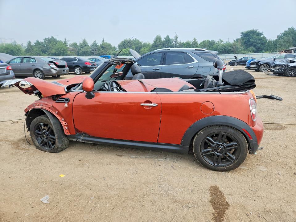 2013 Mini Cooper VIN WMWZN3C55DT568196 COPART salvage auction — SIDE, Il - Salvage Certificate, sold $300 on 2026-09-01 (photo 2)