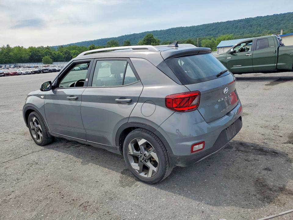 2022 Hyundai Venue VIN KMHRC8A36NU155024 COPART salvage auction — SIDE, Salvage Title, sold $2,700 on 2026-07-28 (photo 2)