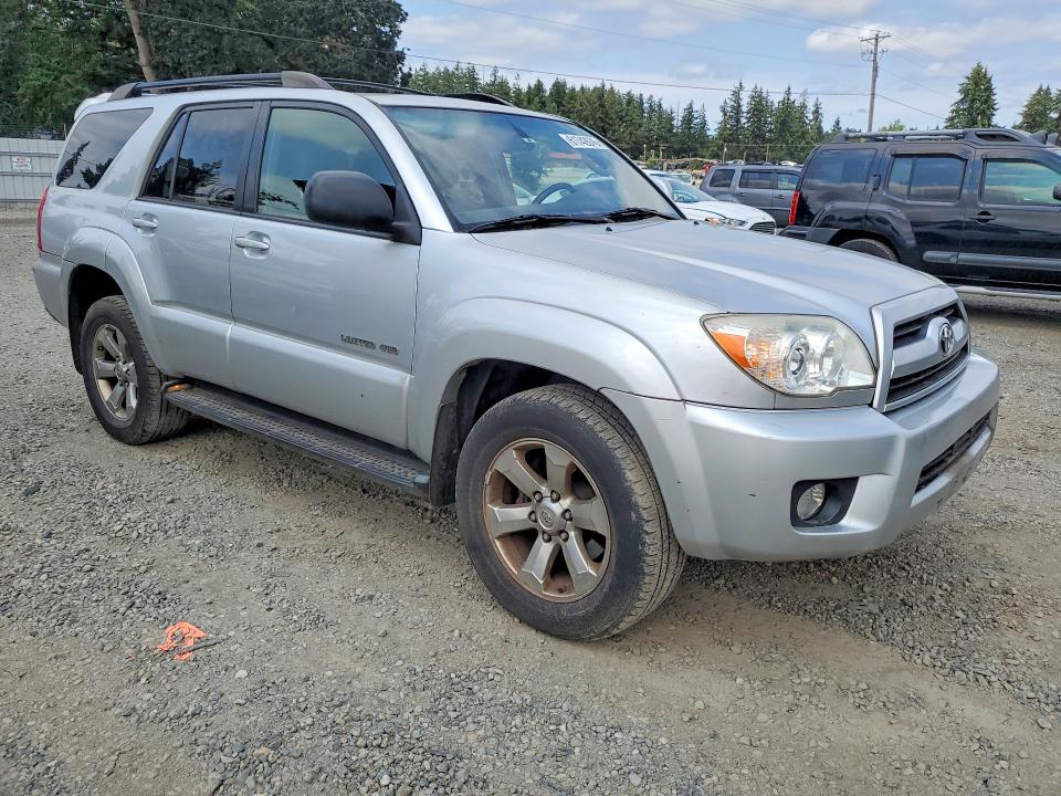2009 Toyota 4runner VIN JTEBU17R09K039840 COPART salvage auction — MINOR DENT/SCRATCHES, WA - VEHICLE CERT OF OWNERSHIP-TITL, sold $2,600 on 2026-07-28 (photo 4)