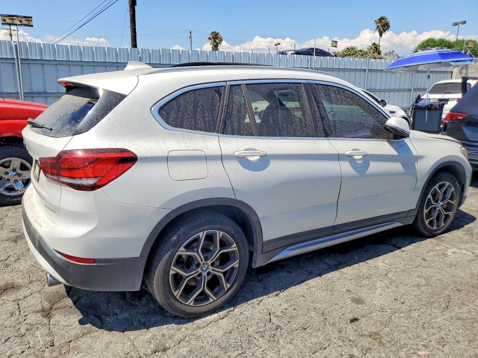 2021 BMW X1 VIN WBXJG7C0XM5T01360 COPART salvage auction — FRONT END, CA - DIS/DLR/EXP ONLY CLEAN TITLE (P), sold $2,550 on 2026-07-27 (photo 3)