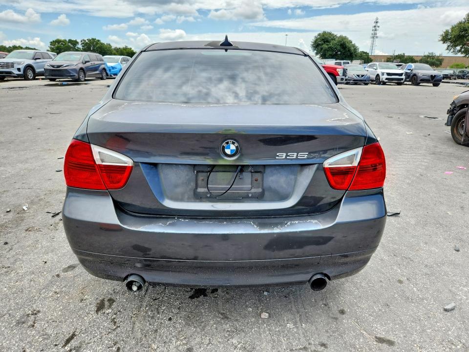 2007 BMW 3 series VIN WBAVB73517PA86582 COPART salvage auction — MINOR DENT/SCRATCHES, FL - CERT OF TITLE-REBUILT, sold $500 on 2026-07-21 (photo 6)