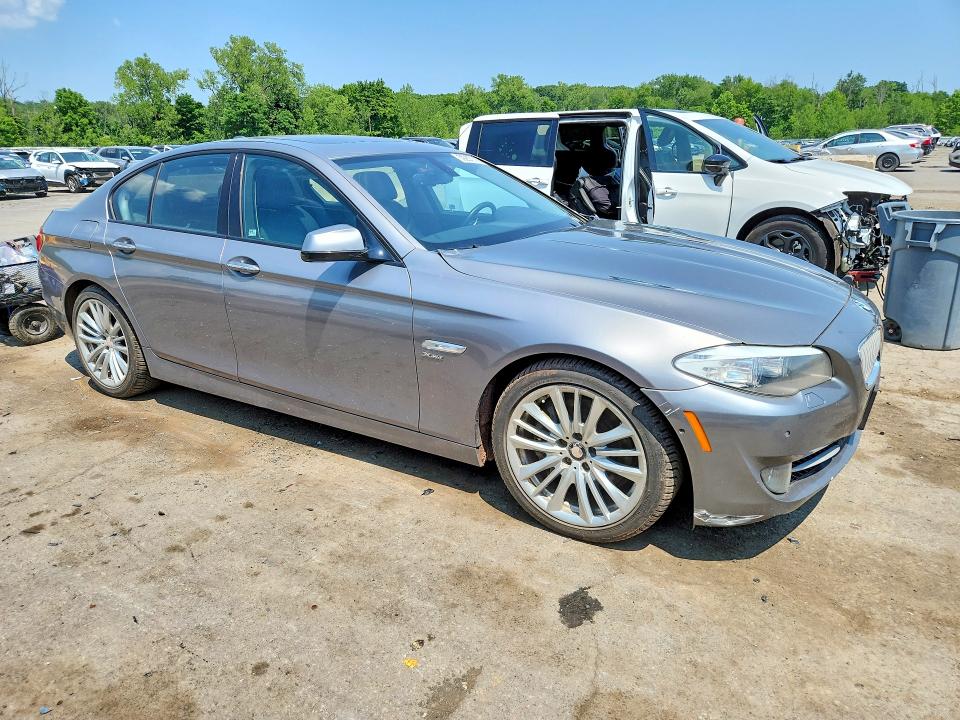2011 BMW 5 series VIN WBAFU9C51BC784231 COPART salvage auction — NORMAL WEAR, NY - CERTIFICATE OF TITLE, sold $600 on 2026-07-15 (photo 4)