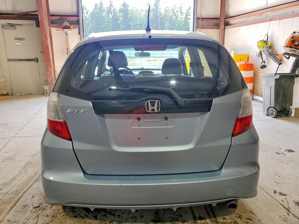 2011 Honda Fit VIN JHMGE8H37BC012420 COPART salvage auction — NORMAL WEAR, NY - CERTIFICATE OF TITLE, sold $1,150 on 2026-07-20 (photo 6)