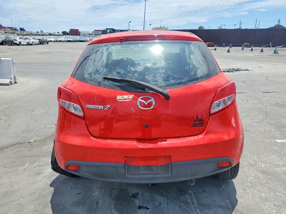 2014 Mazda 2 VIN JM1DE1KZ2E0173532 COPART salvage auction — REAR END, Ca - Salvage Certificate, sold $1,100 on 2026-07-31 (photo 6)