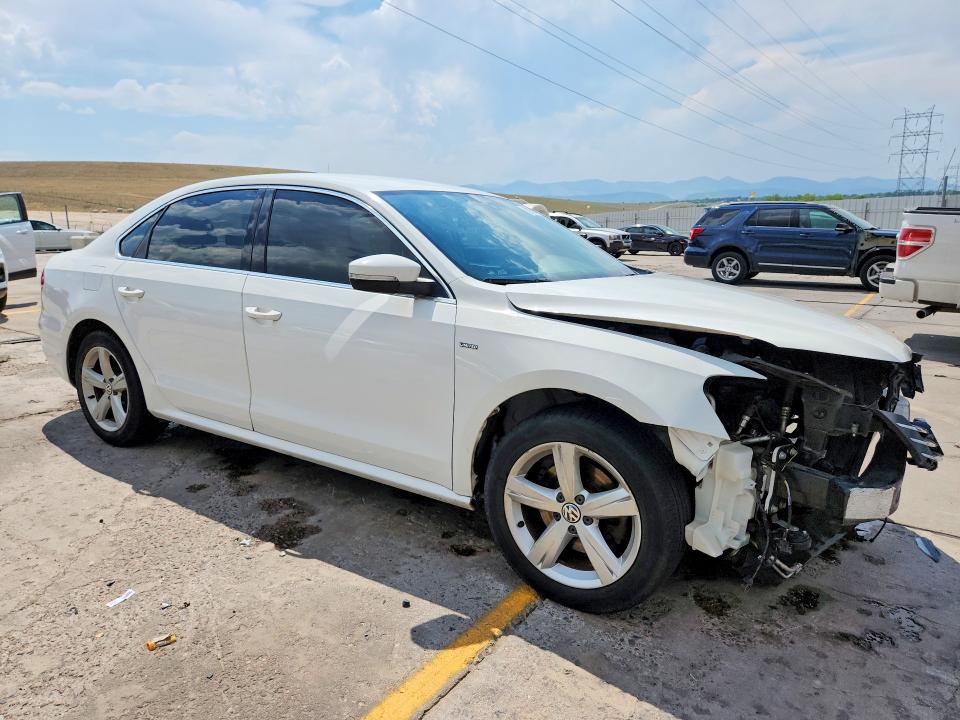 2015 Volkswagen Passat VIN 1VWAS7A34FC112966 COPART salvage auction — FRONT END, CO - PUBLIC - SALVAGE TITLE, sold $250 on 2026-08-03 (photo 4)