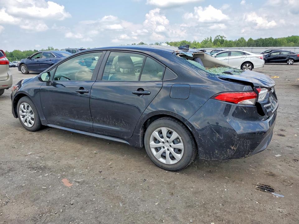 2022 Toyota Corolla VIN JTDEPMAE0NJ227970 COPART salvage auction — WATER/FLOOD, Va - Cert Of Title-Flood, sold $2,600 on 2026-07-22 (photo 2)
