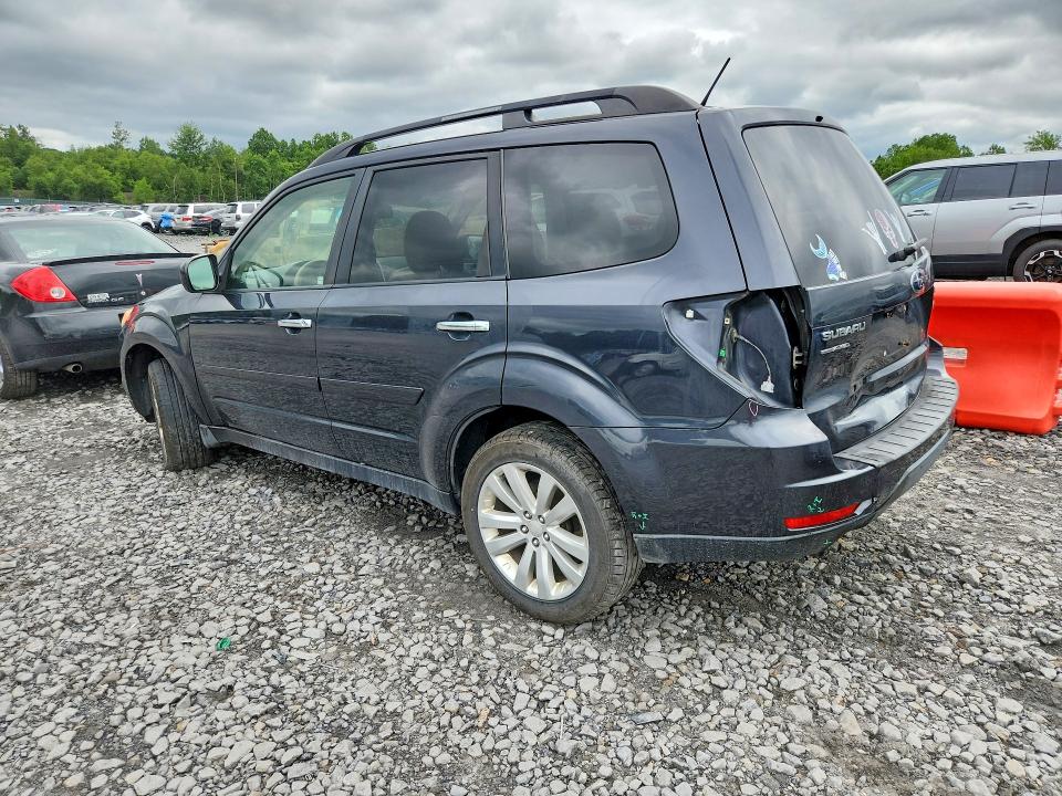 2013 Subaru Forester VIN JF2SHADC2DH439060 COPART salvage auction — REAR END, Pa - Certificate Of Salvage, sold $425 on 2026-07-15 (photo 2)